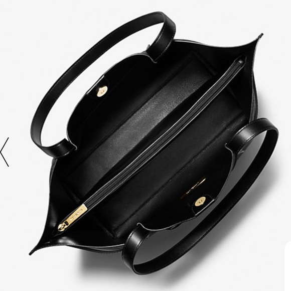 MICHAEL KORS
Emilia Large Logo Tote Shoulder Bag
COLOR Black Signature 
NWT - Picture 15 of 16